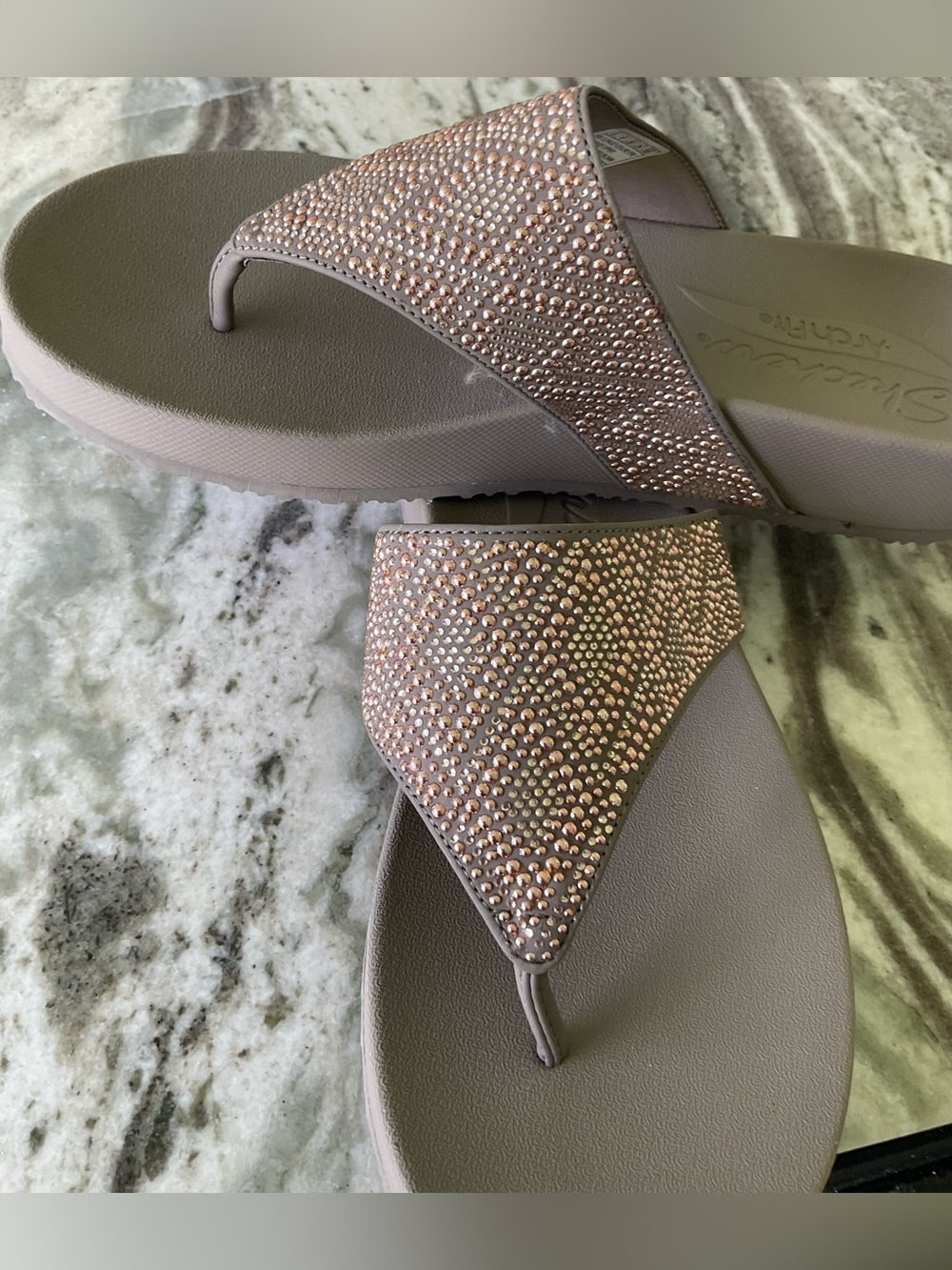 NWOTSkechers Taupe Glitter Rhinestone V-Strap Flip Flop Sandals - Picture 3 of 7